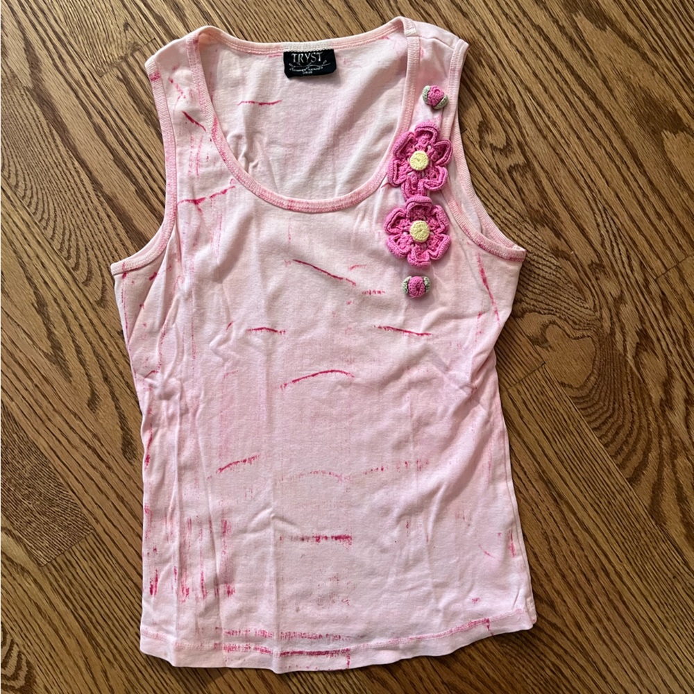 Tryst top with crochet flowers. Size small.